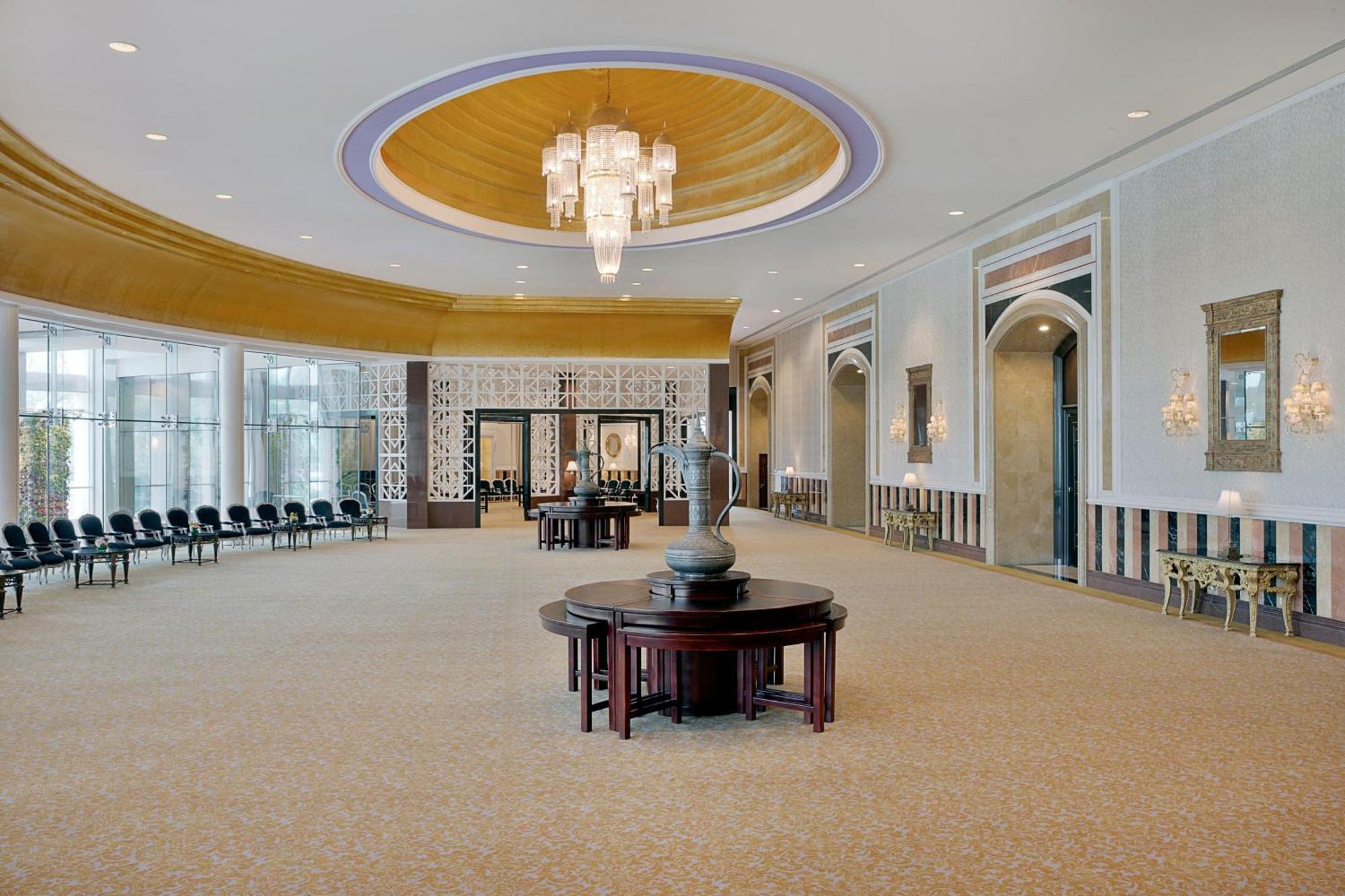 The Ritz-Carlton, Doha Hotel Ngoại thất bức ảnh The interior of the hotel