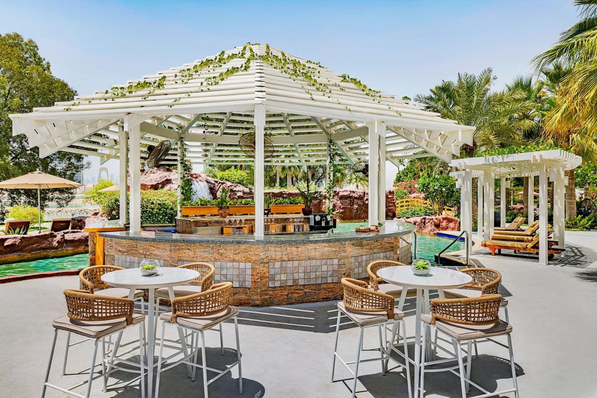 The Ritz-Carlton, Doha Hotel Ngoại thất bức ảnh The Pool Bar