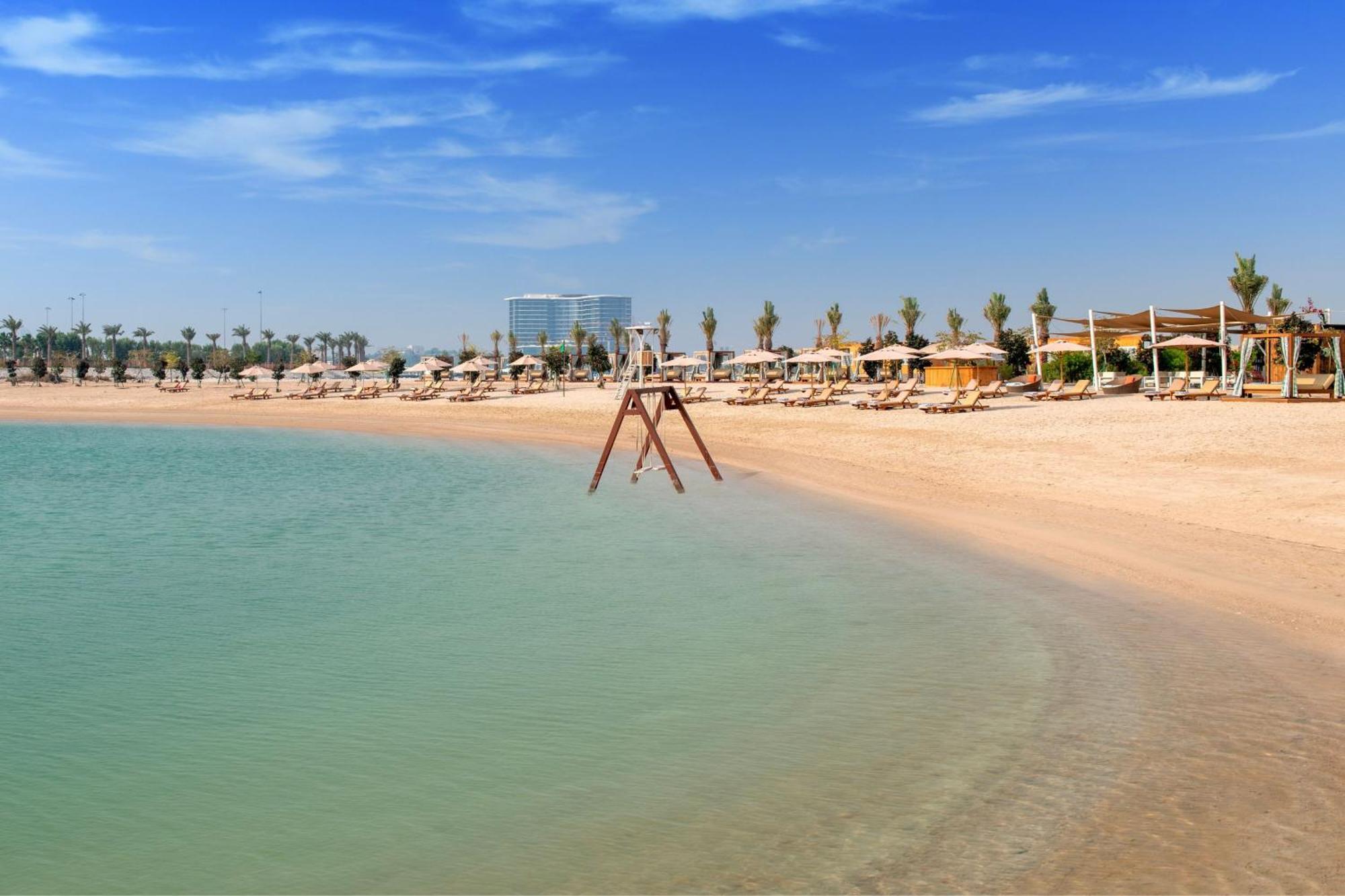 The Ritz-Carlton, Doha Hotel Ngoại thất bức ảnh The beach at Jumeirah Beach Club